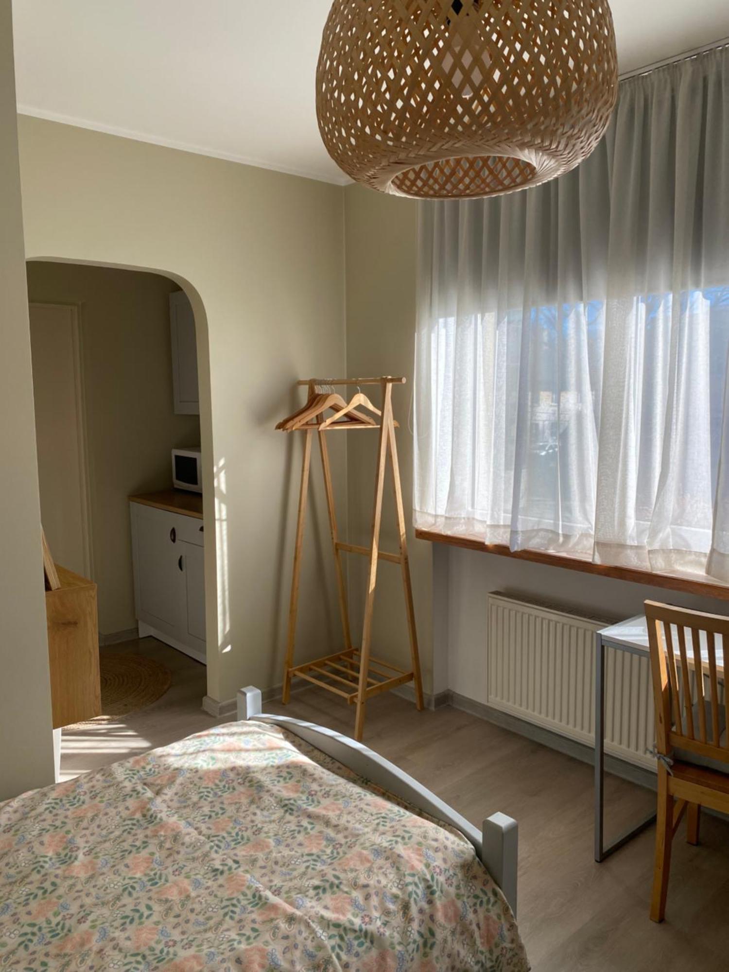Ohtu Poik 4 City Center Apartment Parnu Bagian luar foto